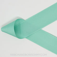 Load image into Gallery viewer, Lucite